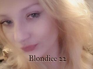 Blondiee_22