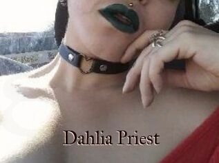 Dahlia_Priest