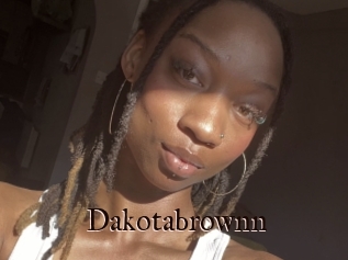 Dakotabrownn