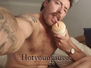 Hotyoungaussie