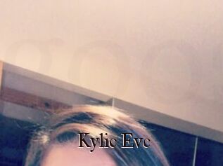 Kylie_Eve