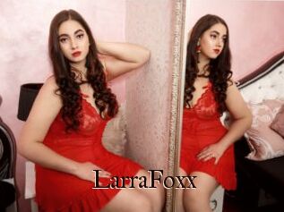 LarraFoxx