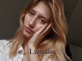 Lunakiss