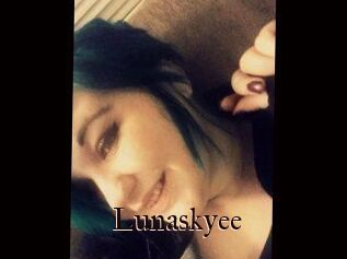 Lunaskyee