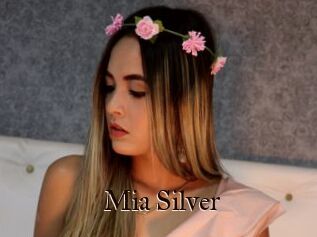 Mia_Silver