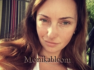 Monikabloom