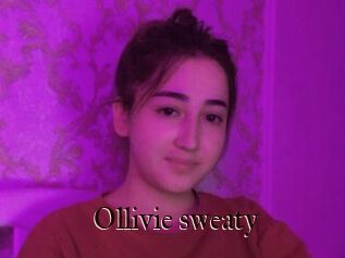 Ollivie_sweaty