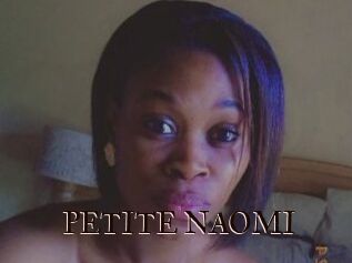 PETITE_NAOMI