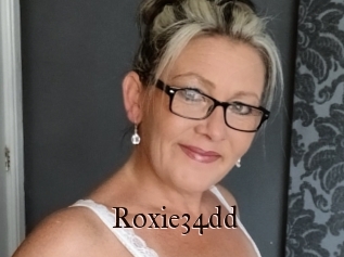 Roxie34dd