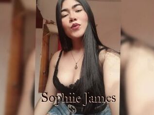 Sophiie_James